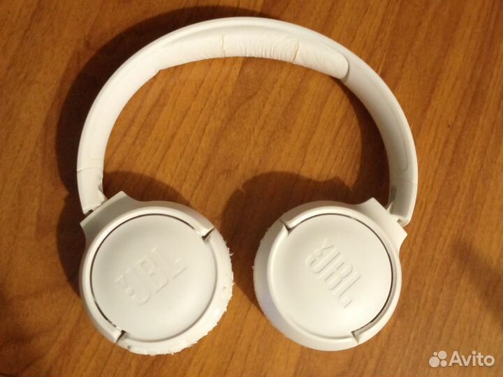 Беспроводные наушники jbl 570