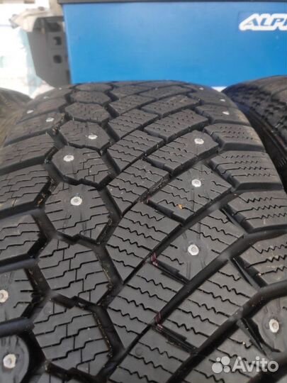 Gislaved Nord Frost 200 205/55 R16 94T