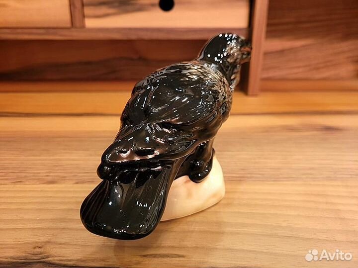 242158 Статуэтка Ворон
