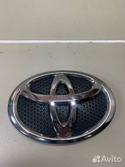 Эмблема Toyota Rav4 XA40 2015