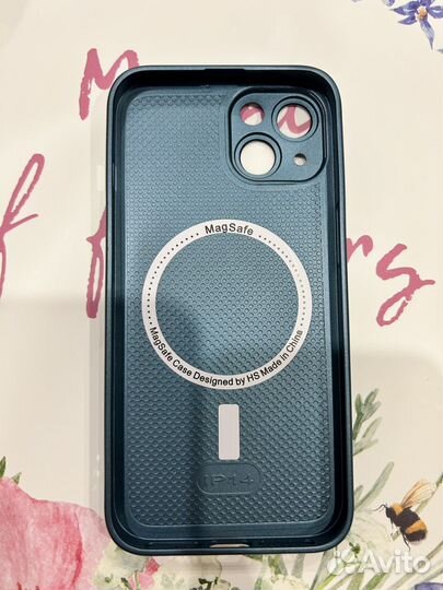 Чехлы на iPhone 14