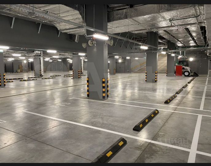 Машиноместо, 16 м²