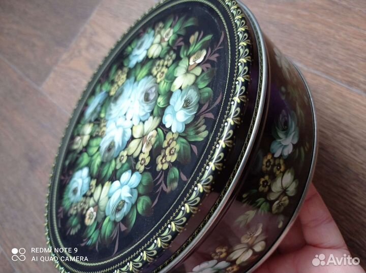 Жестяные коробки