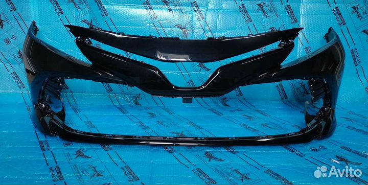 Передний бампер Камри 70 без омывателей Оригинал
