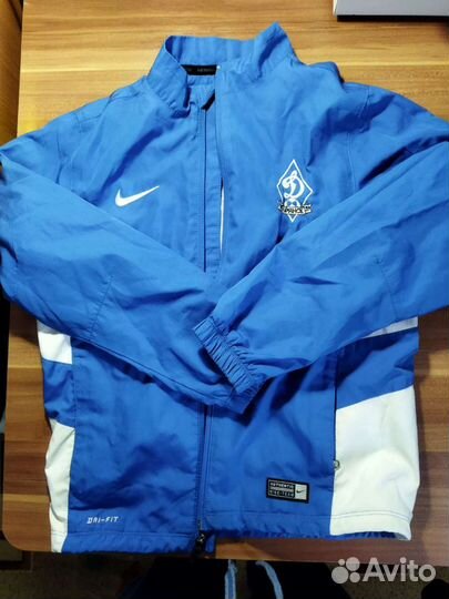 Тренировочный костюм для футбола