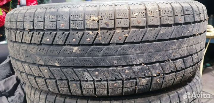 Ironman Polar Trax 215/65 R16