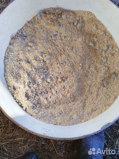 Сено.в маленьких тюках.Размол коровам/козам,Опилки