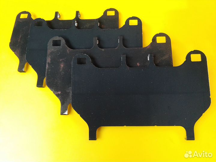 Противоскрипные пластины Brembo Gold / Black