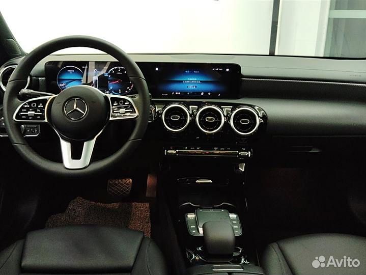 Mercedes-Benz A-класс 1.3 AMT, 2022, 14 800 км