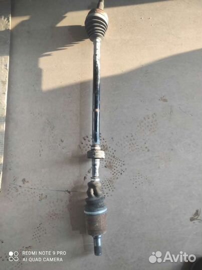 Привод правый honda civic 4d