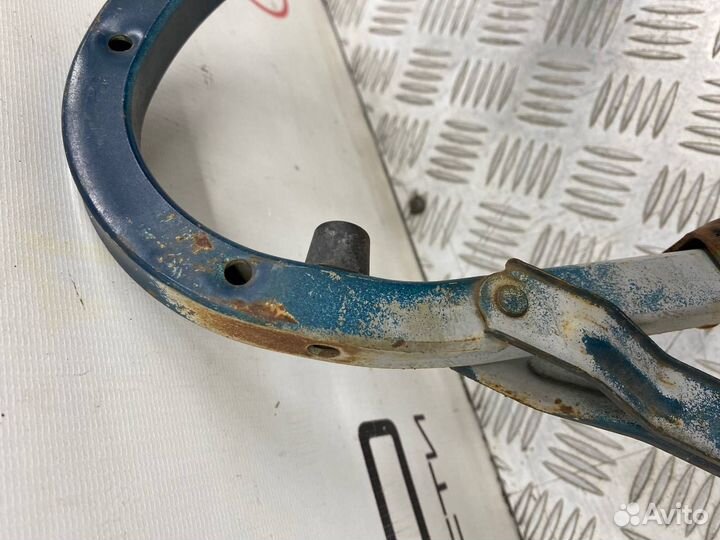 Б/У петля крышки багажника задний левый Chevrolet