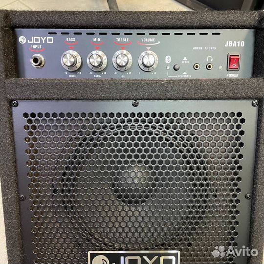 Комбоусилитель для бас-гитары Joyo JBA10