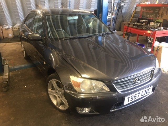 Разбор на запчасти Lexus IS
