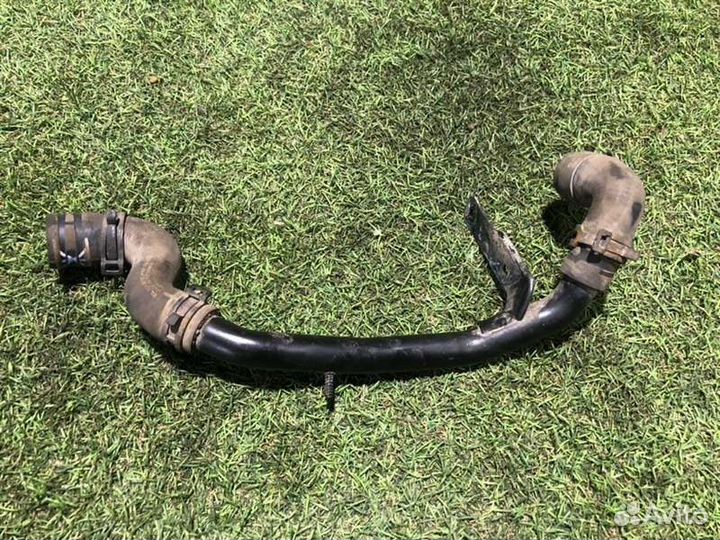 Трубка охлаждающей жидкости Volkswagen Caddy Maxi