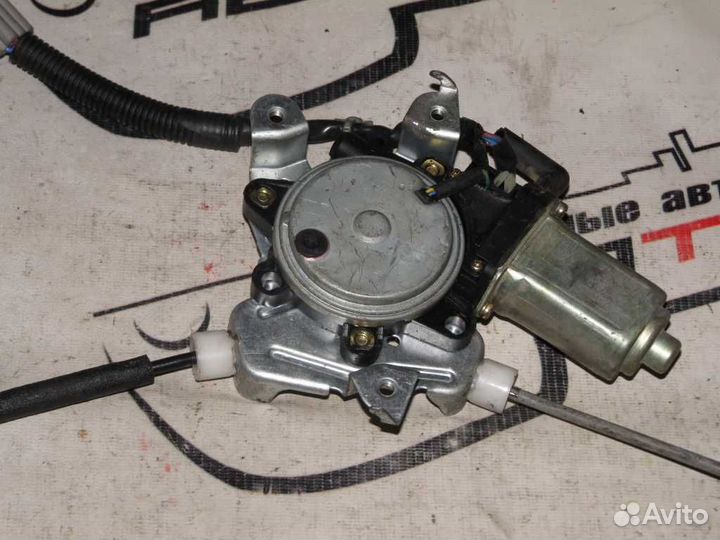 Стеклоподъемник nissan X-trail NT30 PNT30 T30 передний правый 807208H300