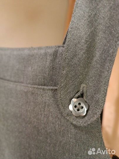 Продаю сарафан школьный