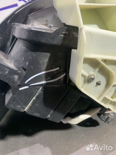 Фара правая Infiniti Qx80/Qx56 260106GW2B Z62 VK56