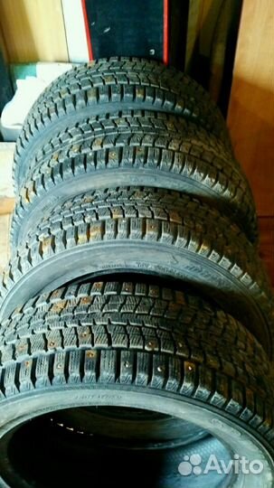 Dunlop SP Winter Ice 01 205/55 R16