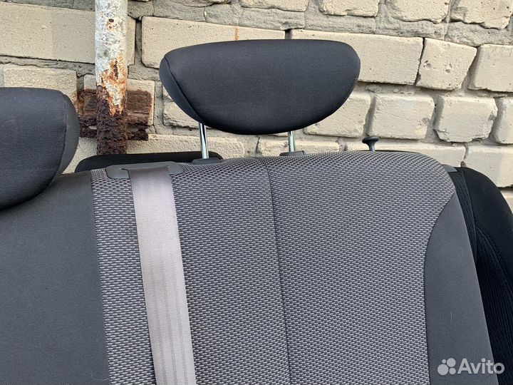Задний диван kia rio 2 хэтчбек