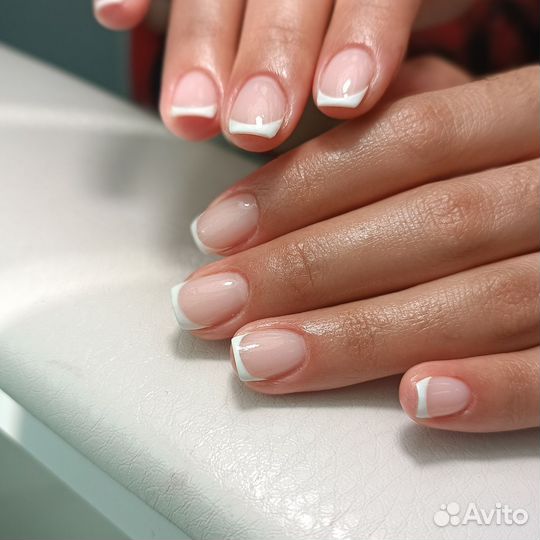 Мастер маникюра и педикюра