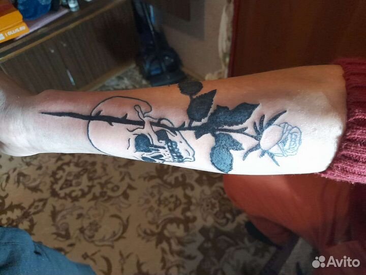 Татуировки в студии и выезд на дом