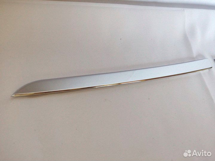 620724436R Молдинг решетки левой Renault Logan