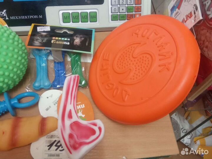 Игрушки для животных