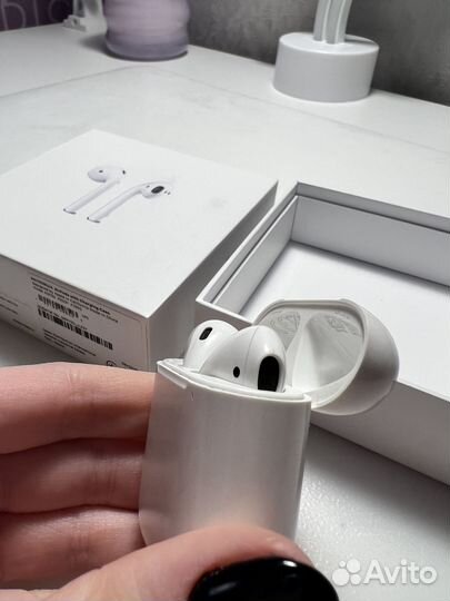 Оригинальные беспроводные наушники apple airpods