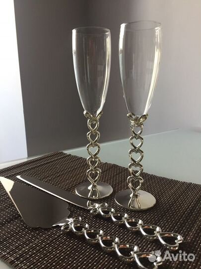 Бокалы для свадьбы, приборы для торта