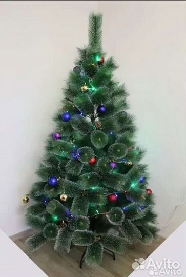 Елка искусственная заснеженная