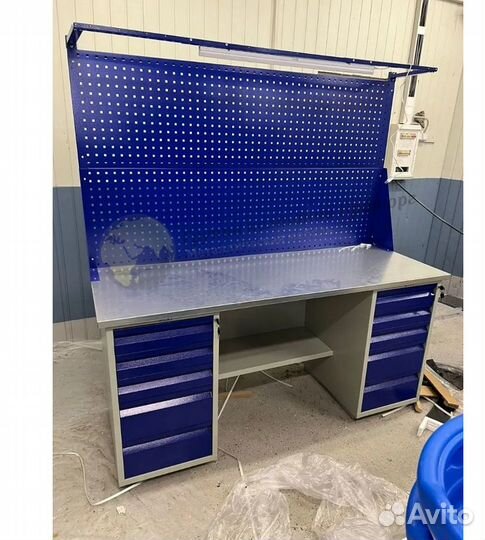 Верстак слесарный