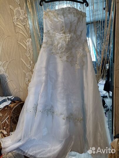 Свадебное платье 46 48 бу