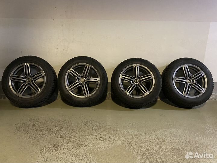 R18 Michelin Latitude X-Ice North 2 235/60, PCD 5x112 DIA 66.6