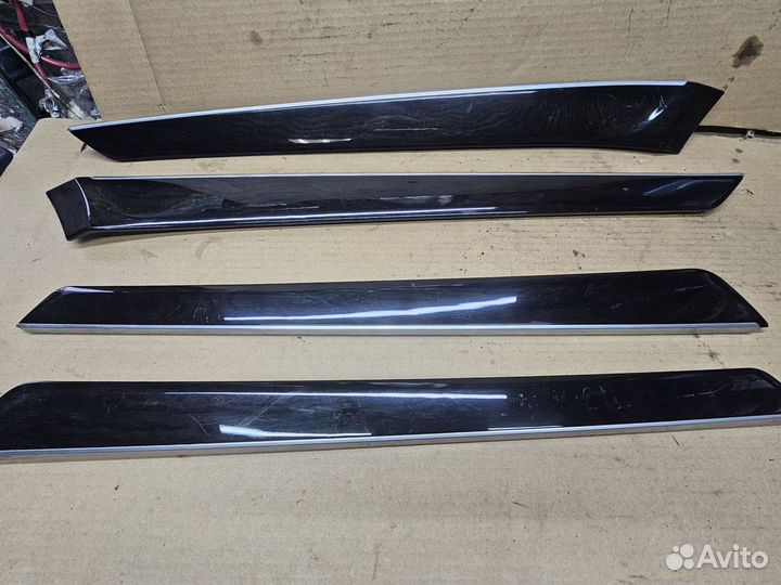 Накладки обшивки дверей Mercedes E 212
