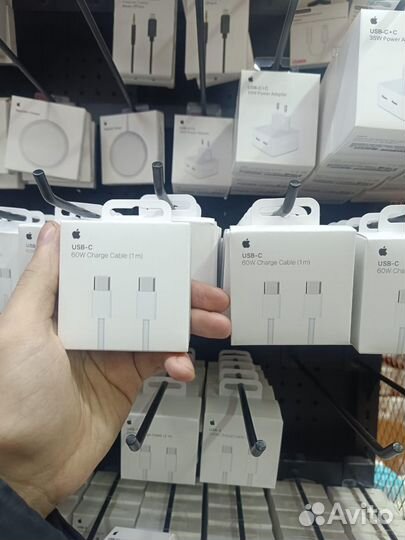 Кабель Apple USB-C to USB-C