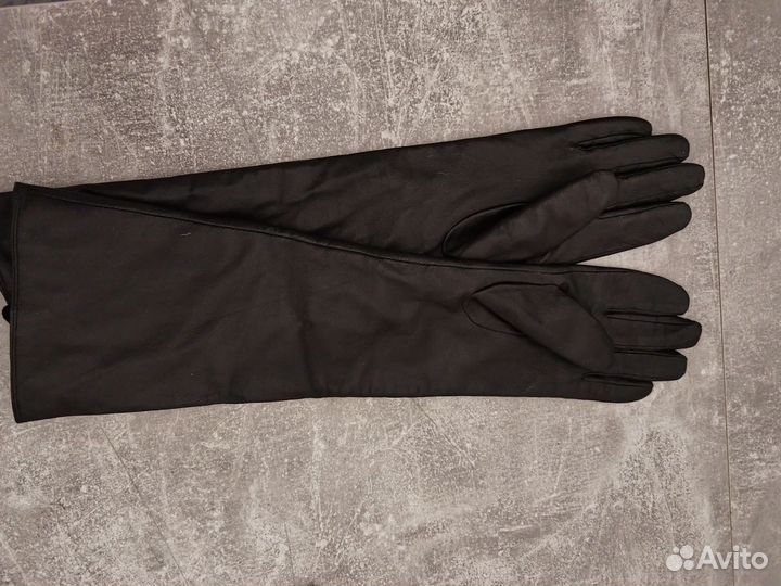 Перчатки женские кожаные новые