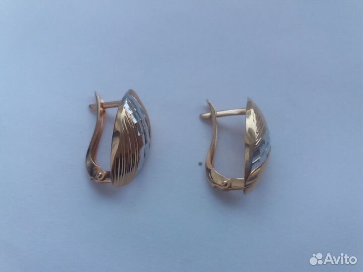 Золотые серьги 585 пробы
