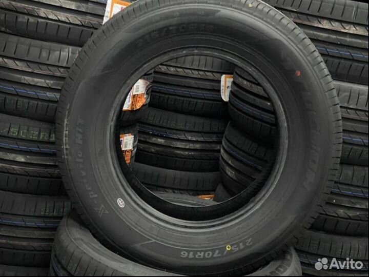 Tracmax X-Privilo H/T 215/70 R16 100H