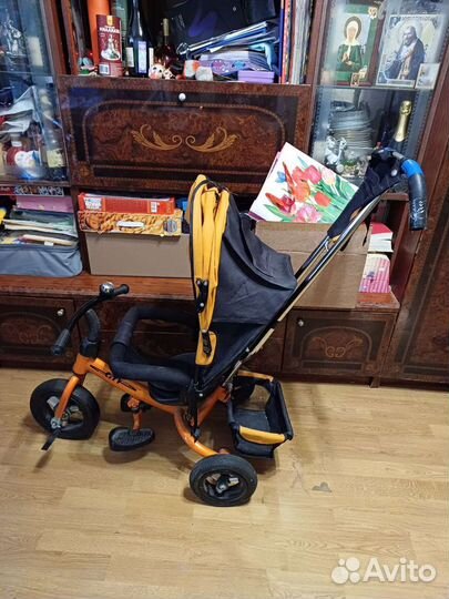 Детский велосипед с ручкой