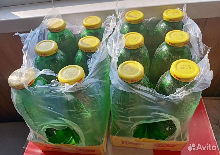 Прекрасные зелёные стеклянные бутылки 0.75 и 0,2