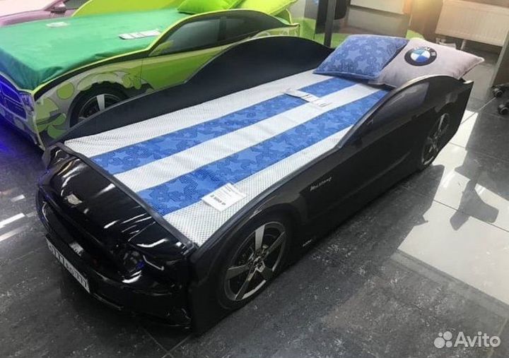 Кровать машина