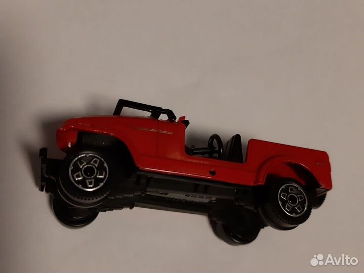 Модельная машинка