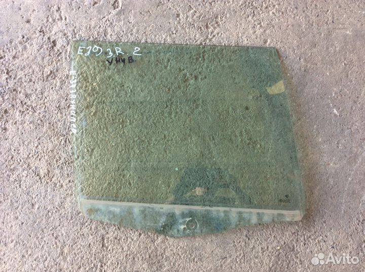 Стекло двери заднее правое на BMW E39 universal