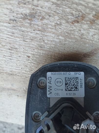 Антенна на крышу «Плавник» Skoda A7 Tiguan 2