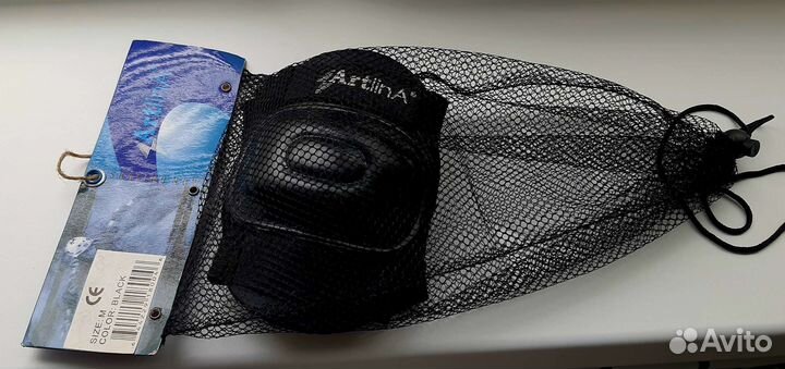 Ноколенники Б/У. На возраст 6-8 лет