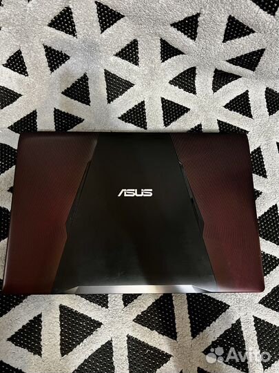 Игровой ноутбук asus