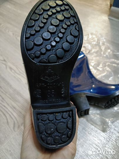 Резиновые сапоги новые