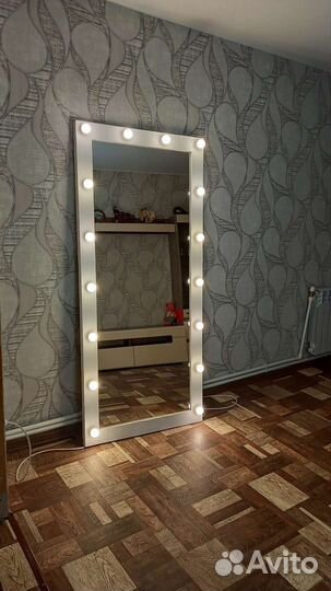 Гримерное зеркало