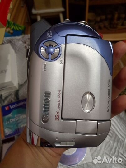 Видеокамера canon