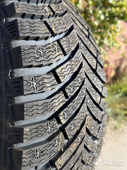 Michelin X-Ice North 4 SUV 225/55 R19